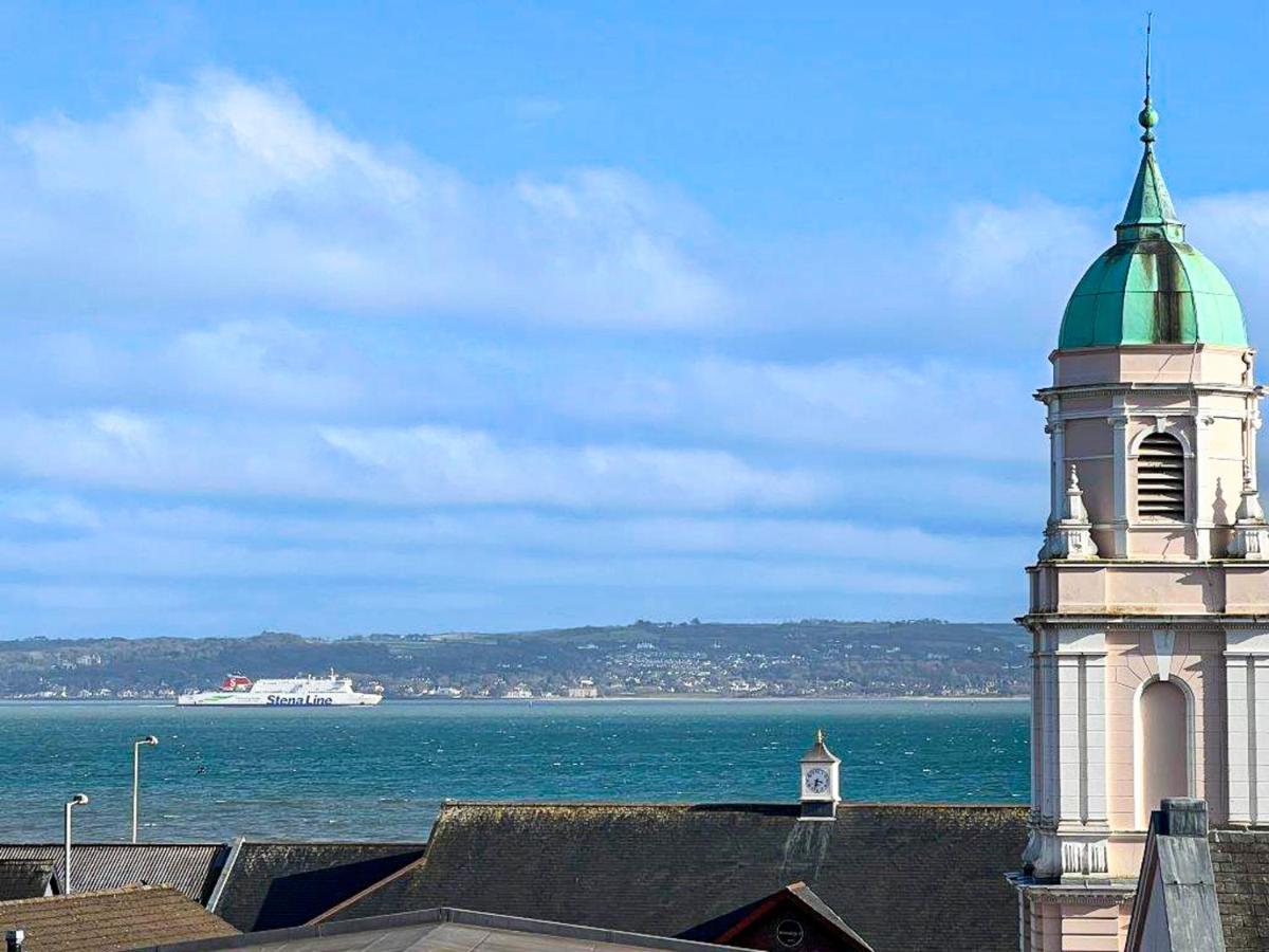 Modern Luxurious Apartment W/ Patio Balcony & View Jordanstown Esterno foto